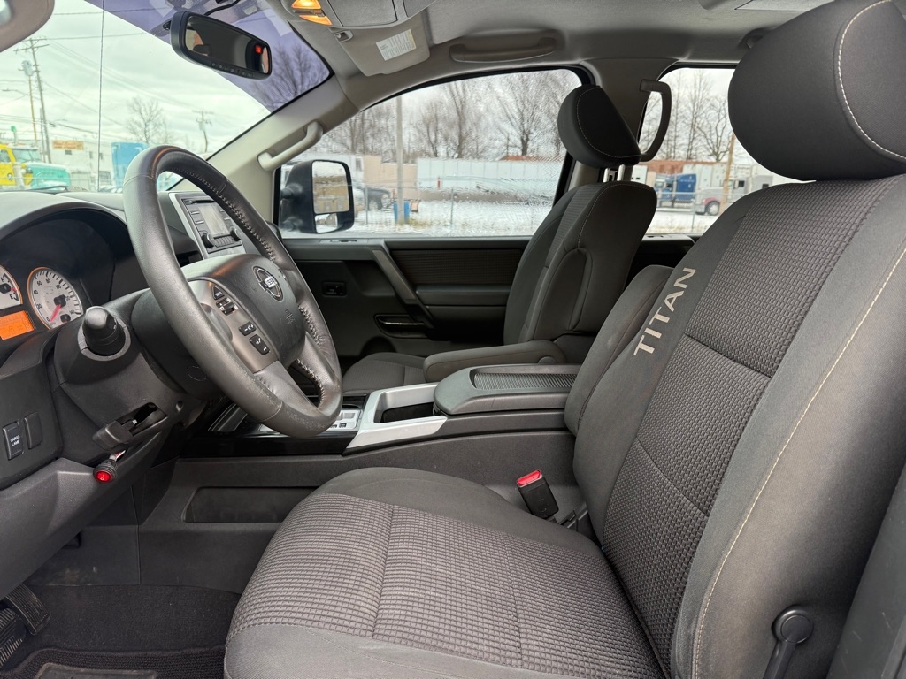 Nissan Titan S Crew Cab 4WD 2014