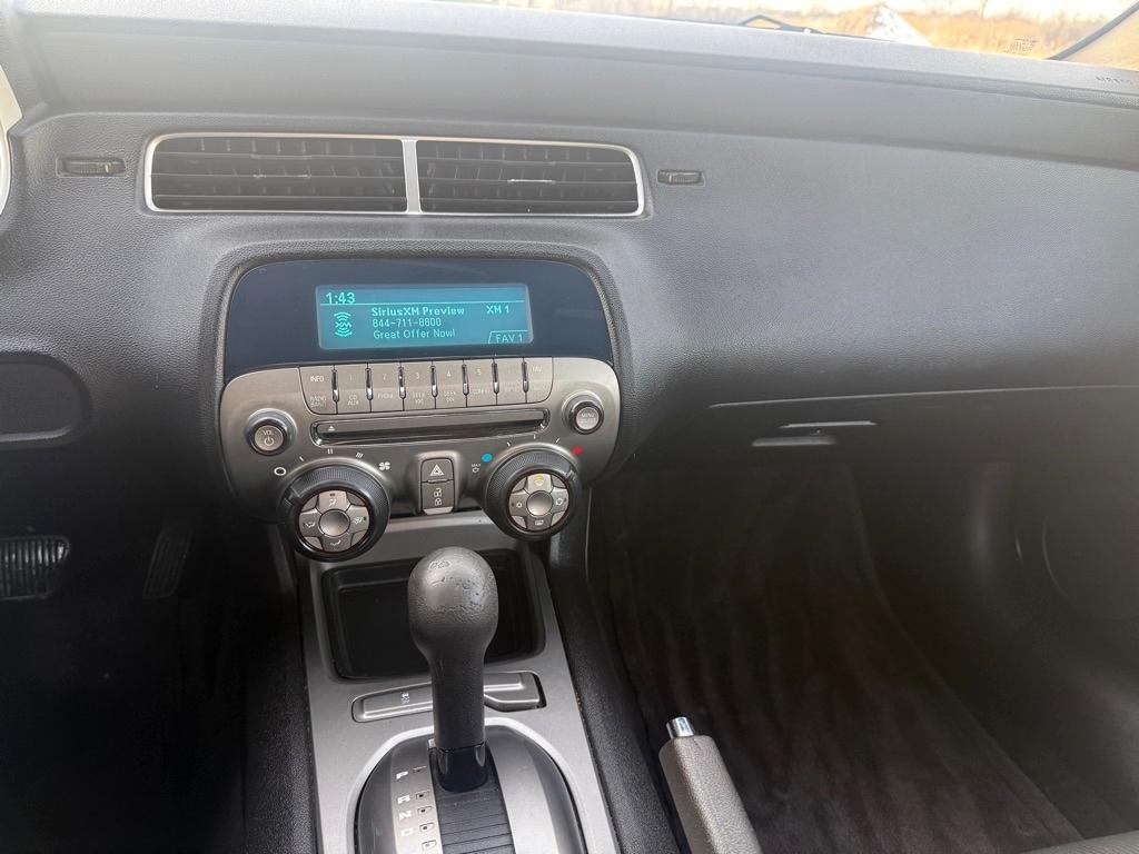 Chevrolet Camaro LT1 Coupe 2011