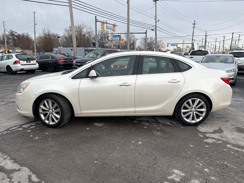 Buick Verano Base 2013