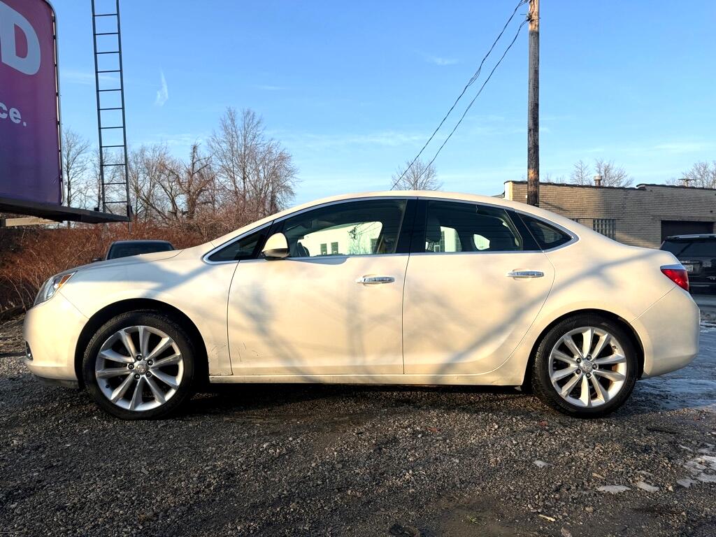 Buick Verano Base 2013