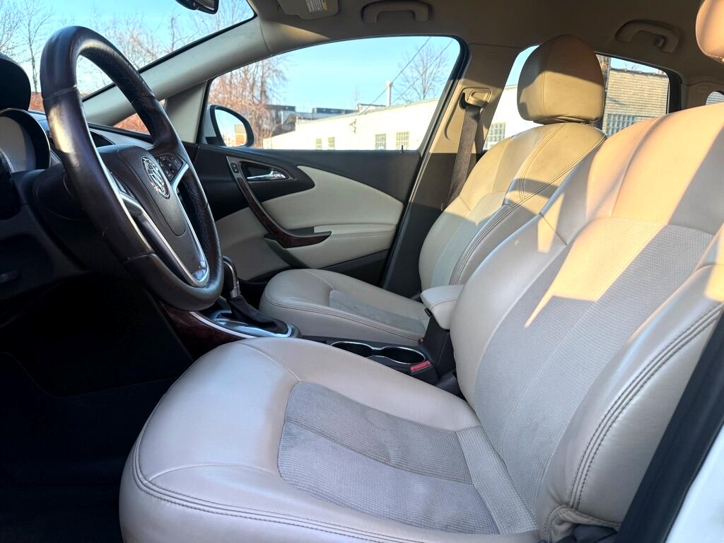 Buick Verano Base 2013