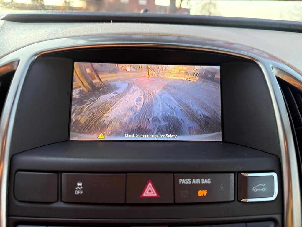 Buick Verano Base 2013