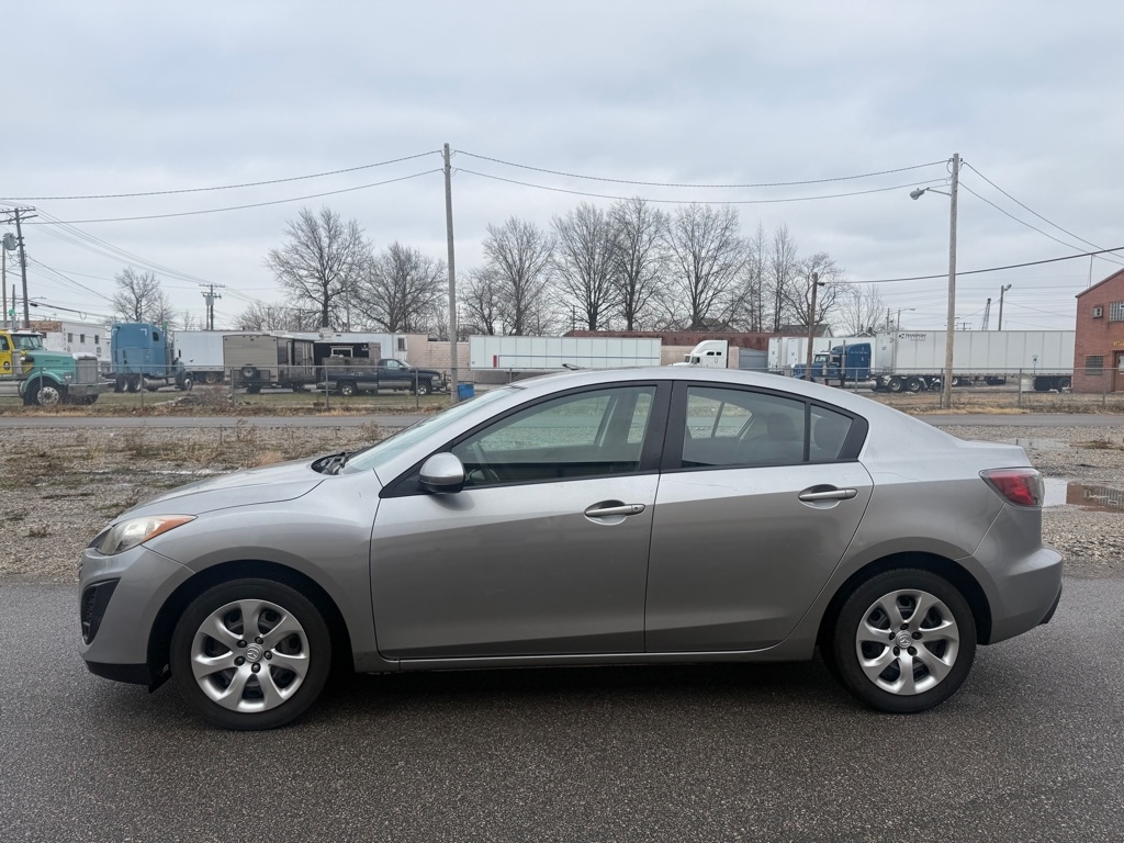 Mazda MAZDA3 i Sport 4-Door 2011