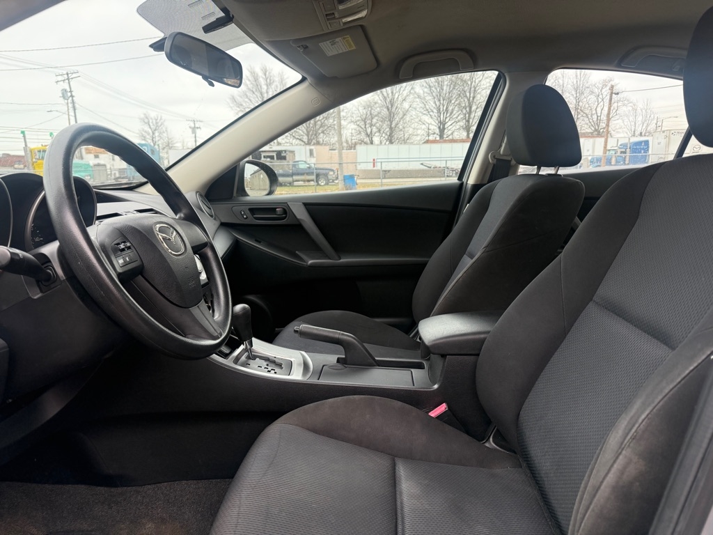 Mazda MAZDA3 i Sport 4-Door 2011