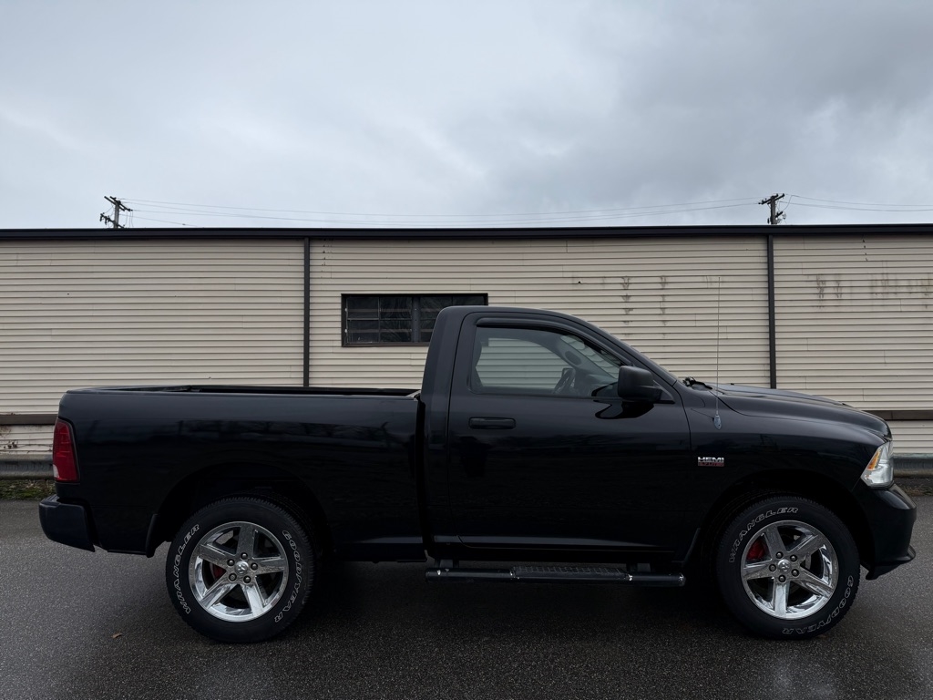 RAM 1500 Tradesman Regular Cab SWB 4WD 2013