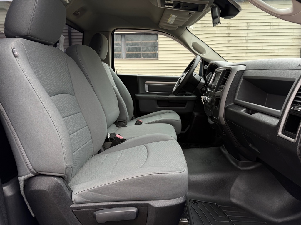 RAM 1500 Tradesman Regular Cab SWB 4WD 2013