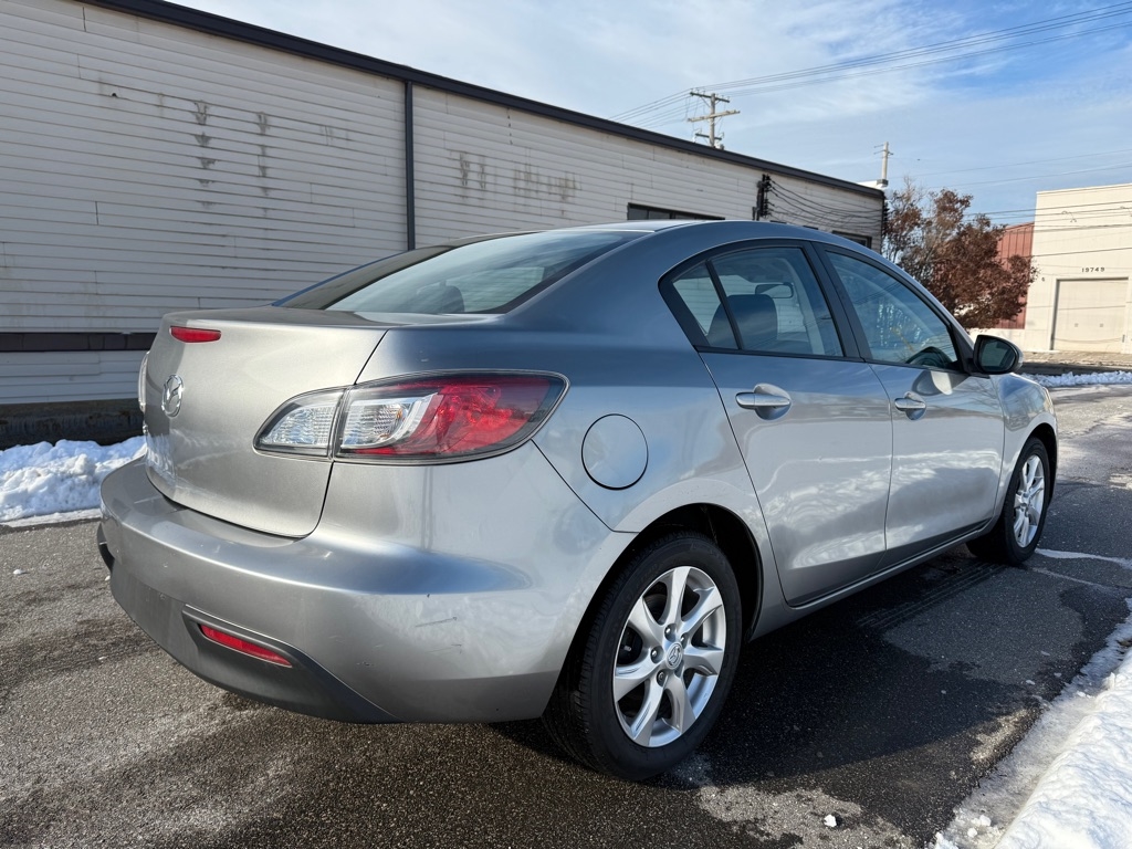 Mazda MAZDA3 i SV 4-Door 2010