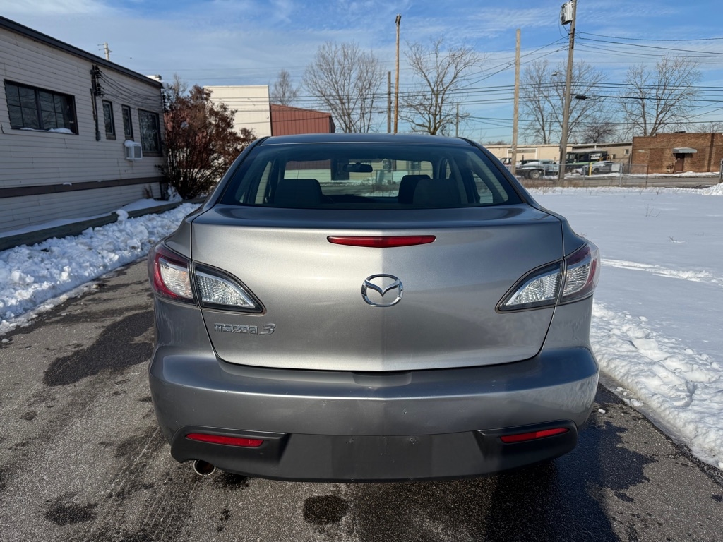 Mazda MAZDA3 i SV 4-Door 2010