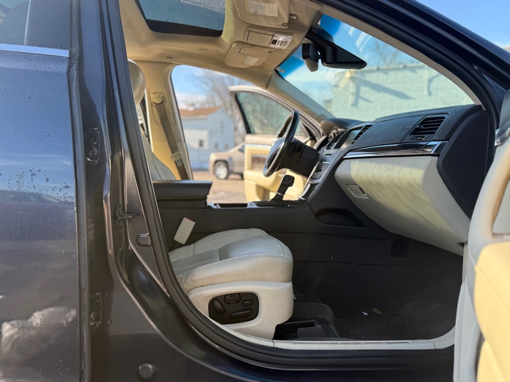 Lincoln MKS EcoBoost AWD 2013