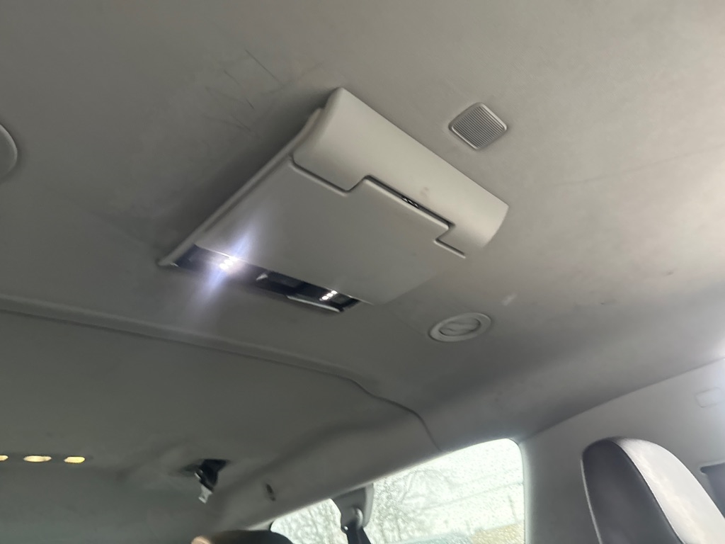 Cadillac Escalade ESV Premium 4WD 2016