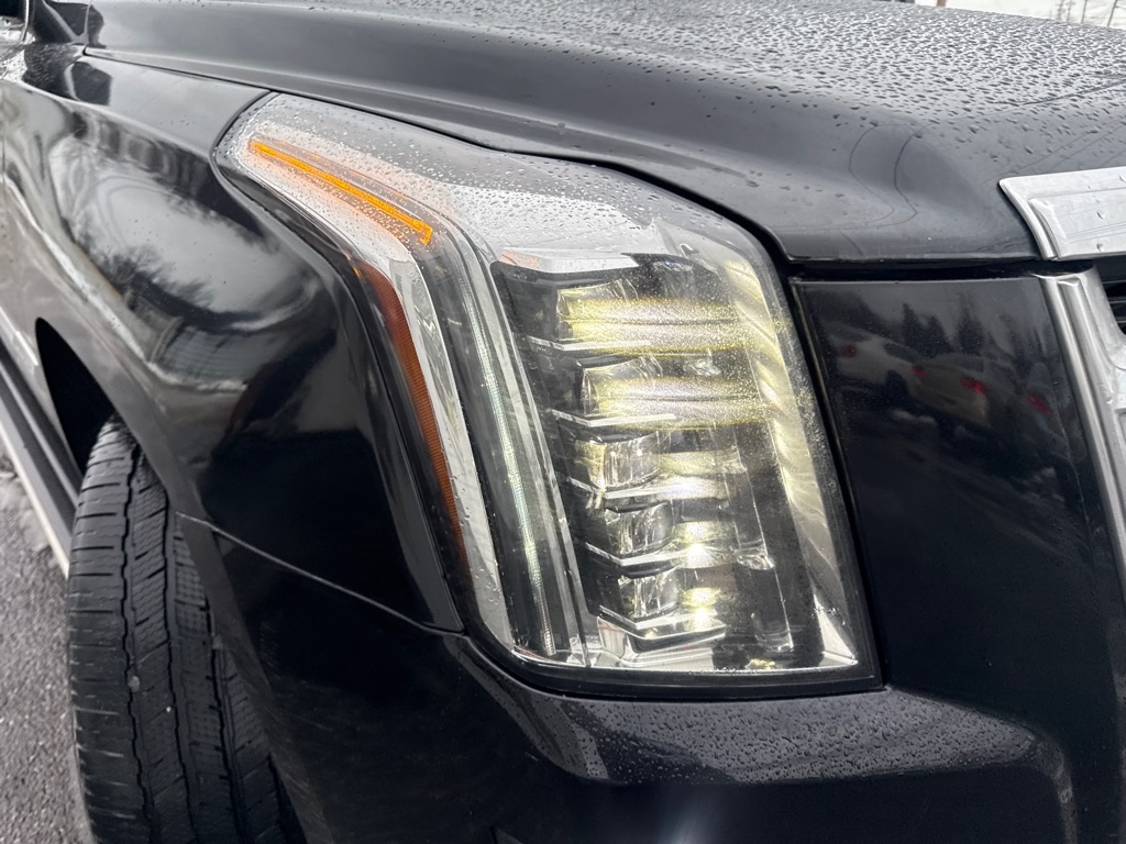 Cadillac Escalade ESV Premium 4WD 2016