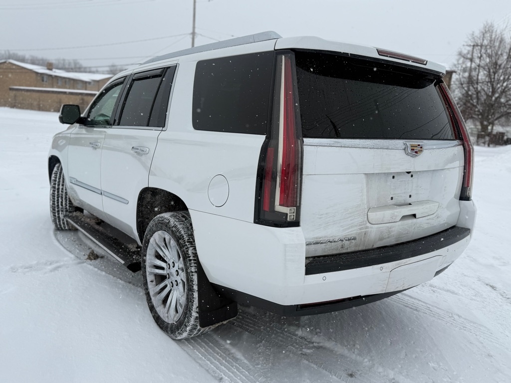 Cadillac Escalade Platinum 4WD 2016