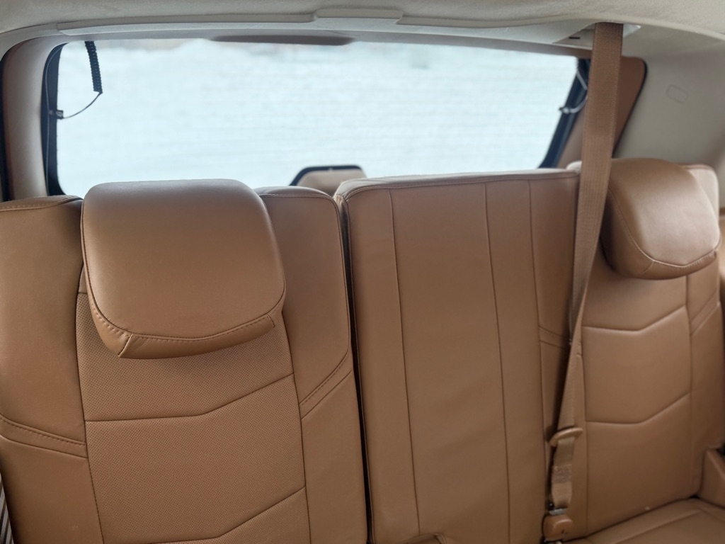 Cadillac Escalade Platinum 4WD 2016