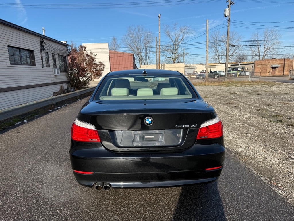 BMW 5-Series 535xi 2008