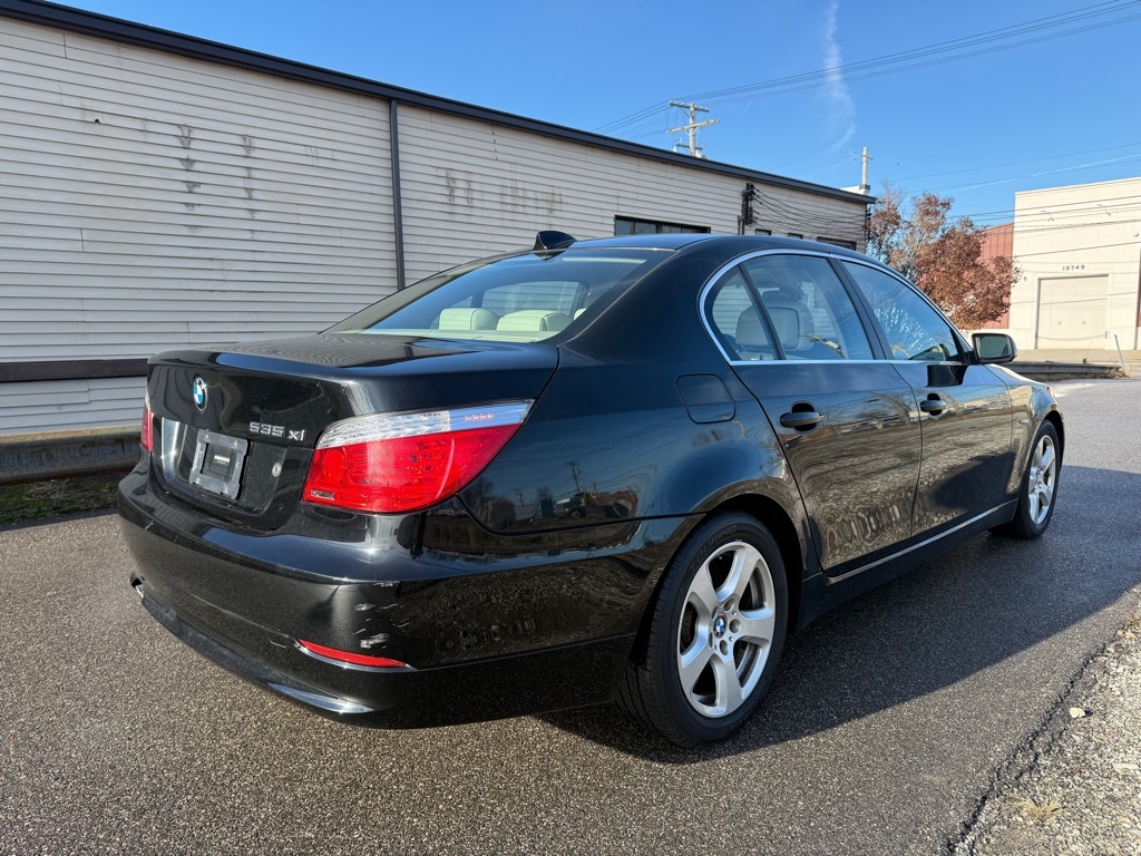 BMW 5-Series 535xi 2008