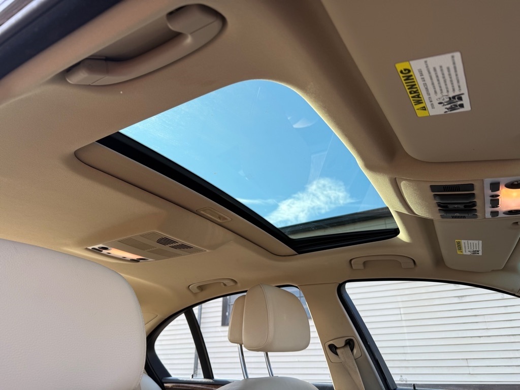 BMW 5-Series 535xi 2008