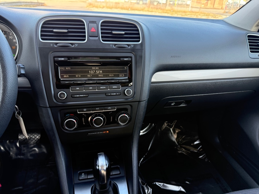 Volkswagen Golf 2.5L Conv & Sunroof 4 Door PZEV 2013