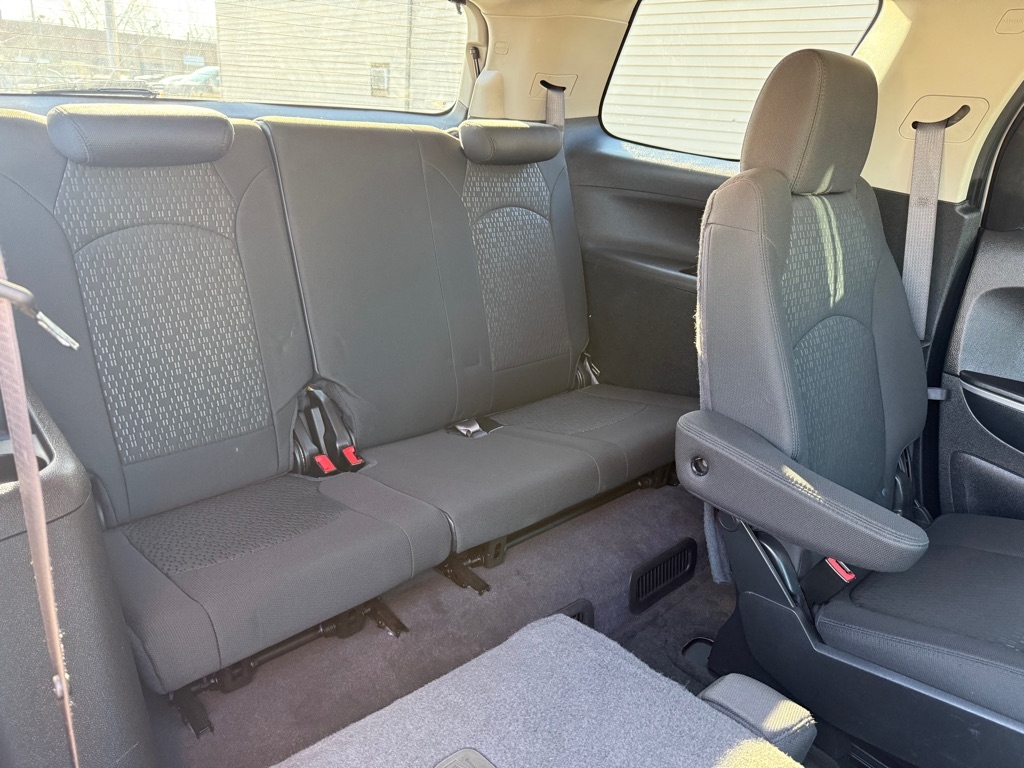 GMC Acadia SLE-2 AWD 2012