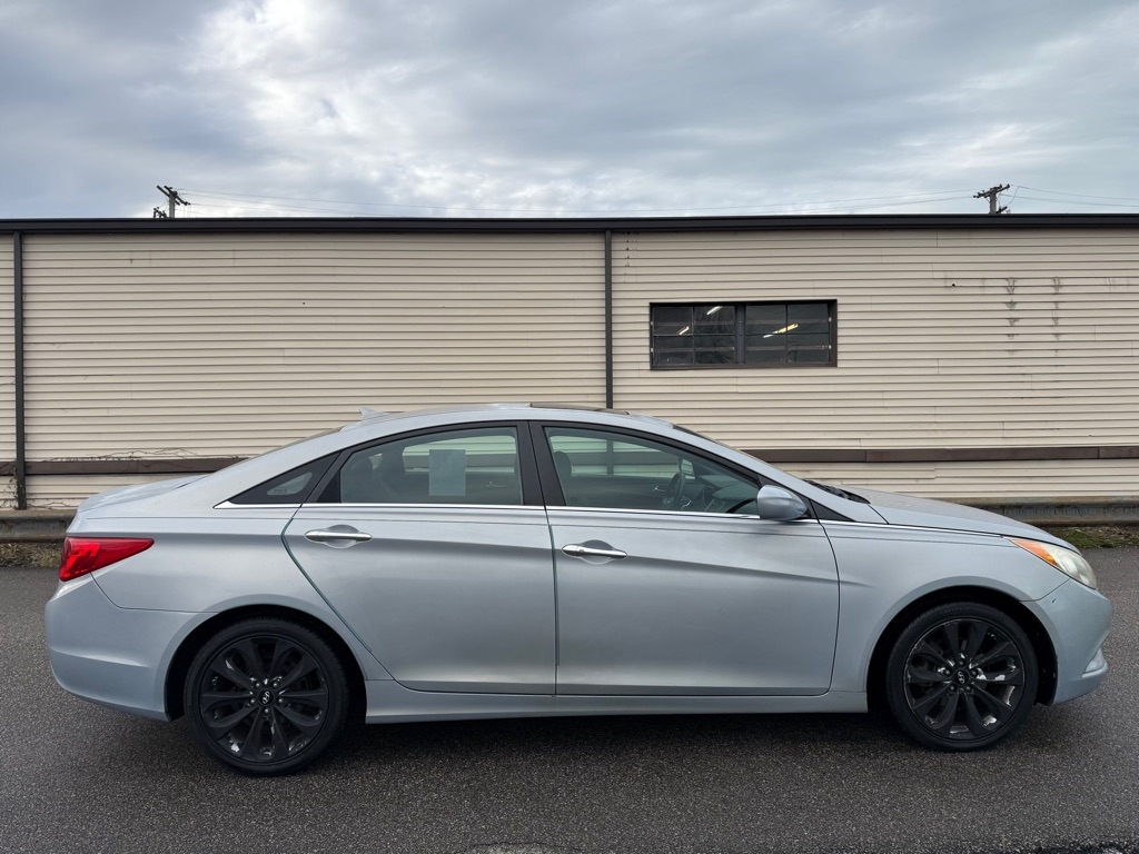 Hyundai Sonata SE Auto 2011