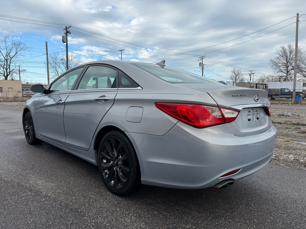 Hyundai Sonata SE Auto 2011