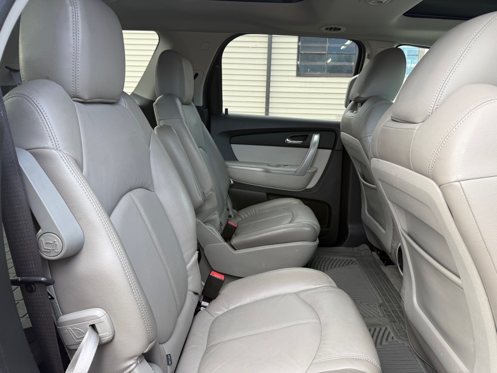 GMC Acadia SLE-2 AWD 2012