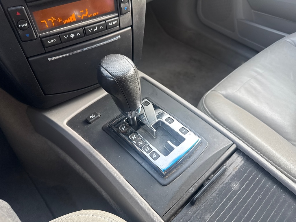 Cadillac SRX V6 2006