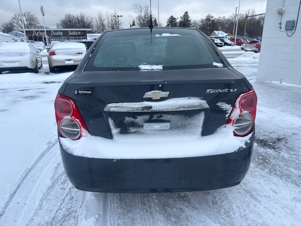 Chevrolet Sonic 1LT Sedan 2012