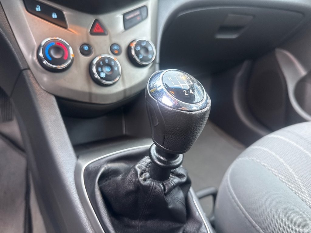 Chevrolet Sonic 1LT Sedan 2012