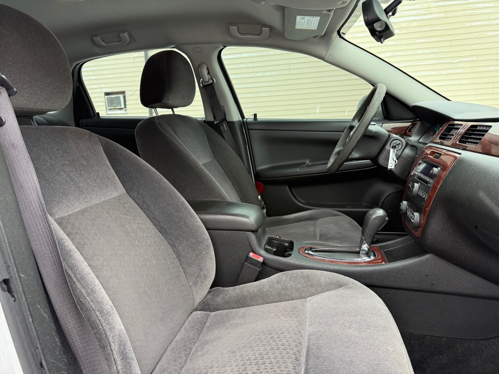 Chevrolet Impala LS 2010