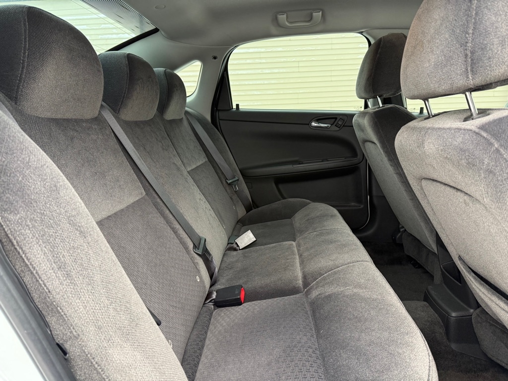 Chevrolet Impala LS 2010