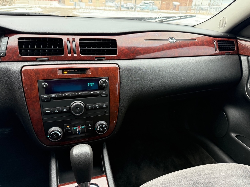 Chevrolet Impala LS 2010