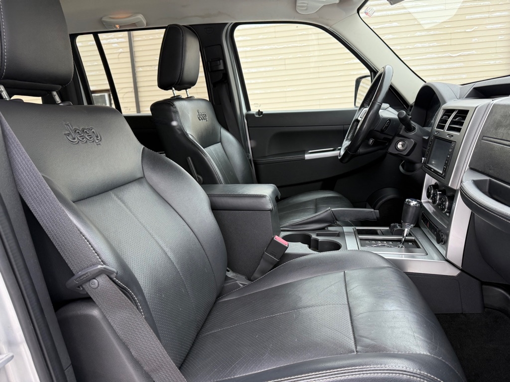 Jeep Liberty Limited 4WD 2009