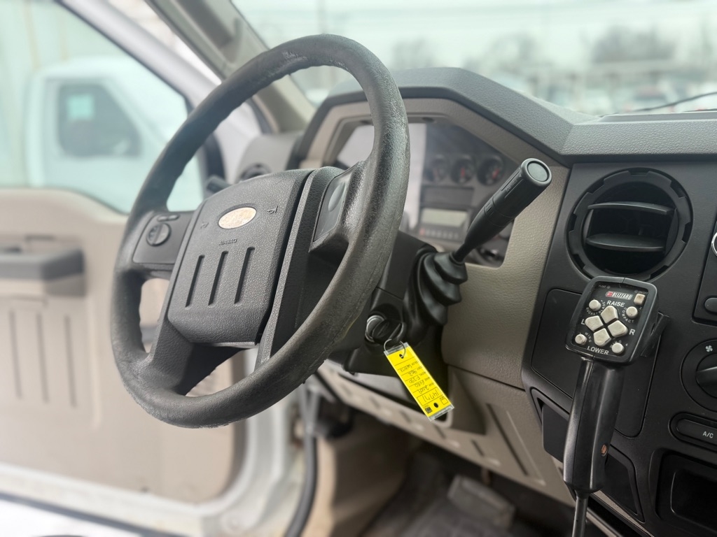 Ford F-350 SD XL 4WD 2009