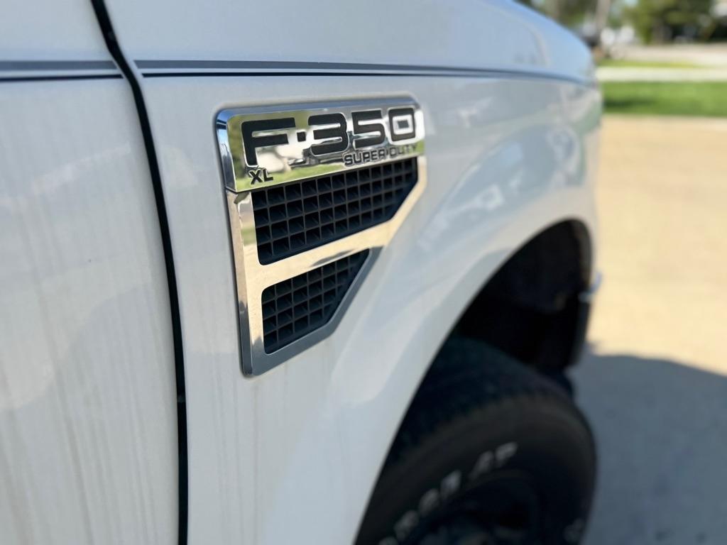 Ford F-350 SD XL 4WD 2009