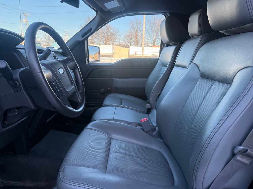 Ford F-150 XLT 8-ft. Bed 2WD 2013