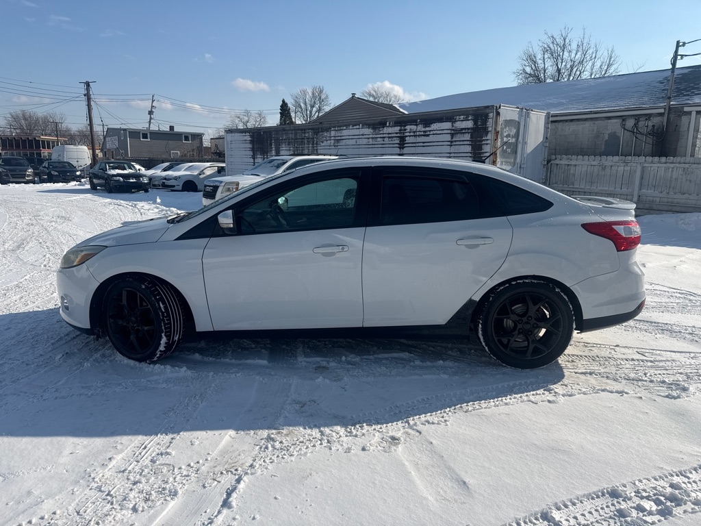 Ford Focus SE Sedan 2013