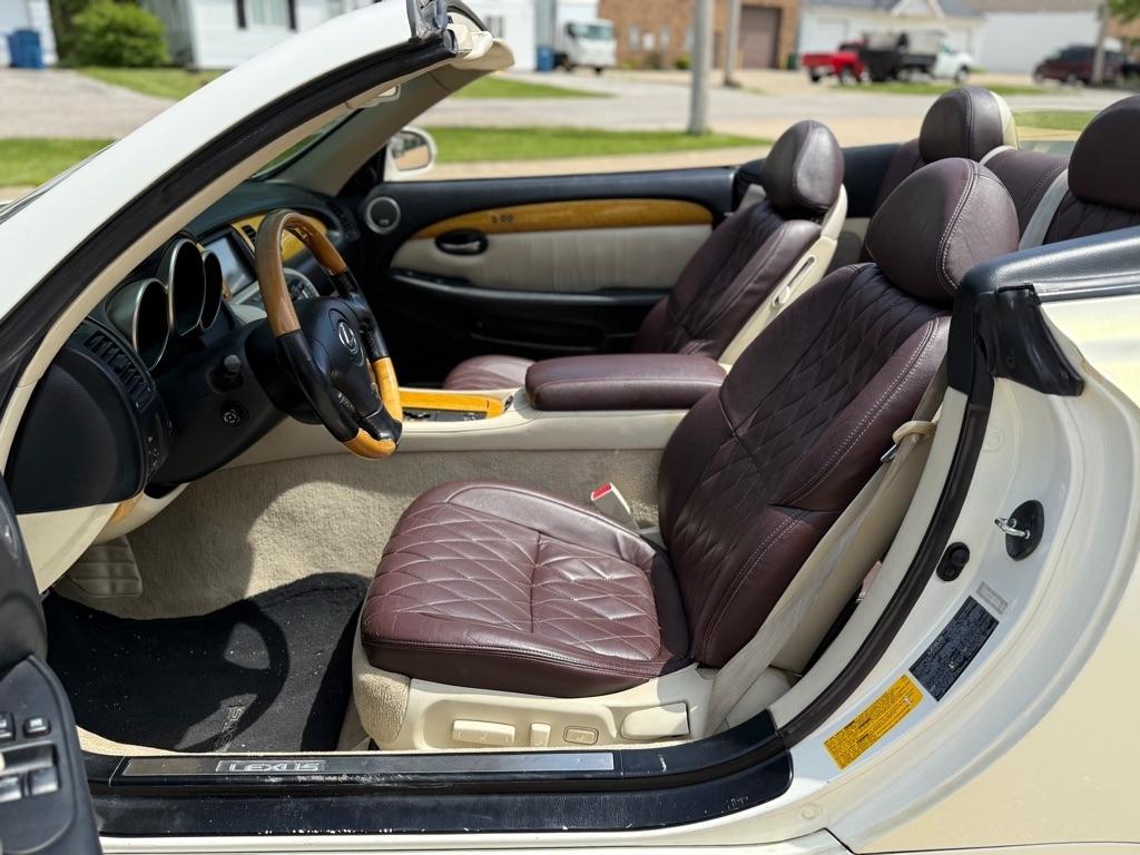 Lexus SC 430 Convertible 2002