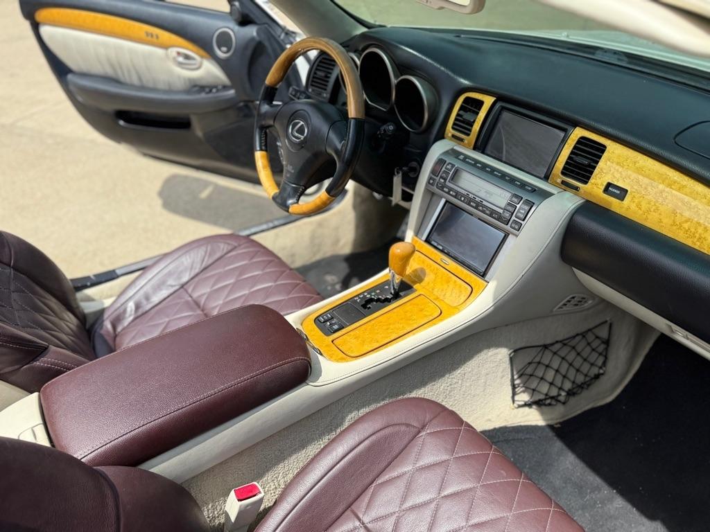 Lexus SC 430 Convertible 2002