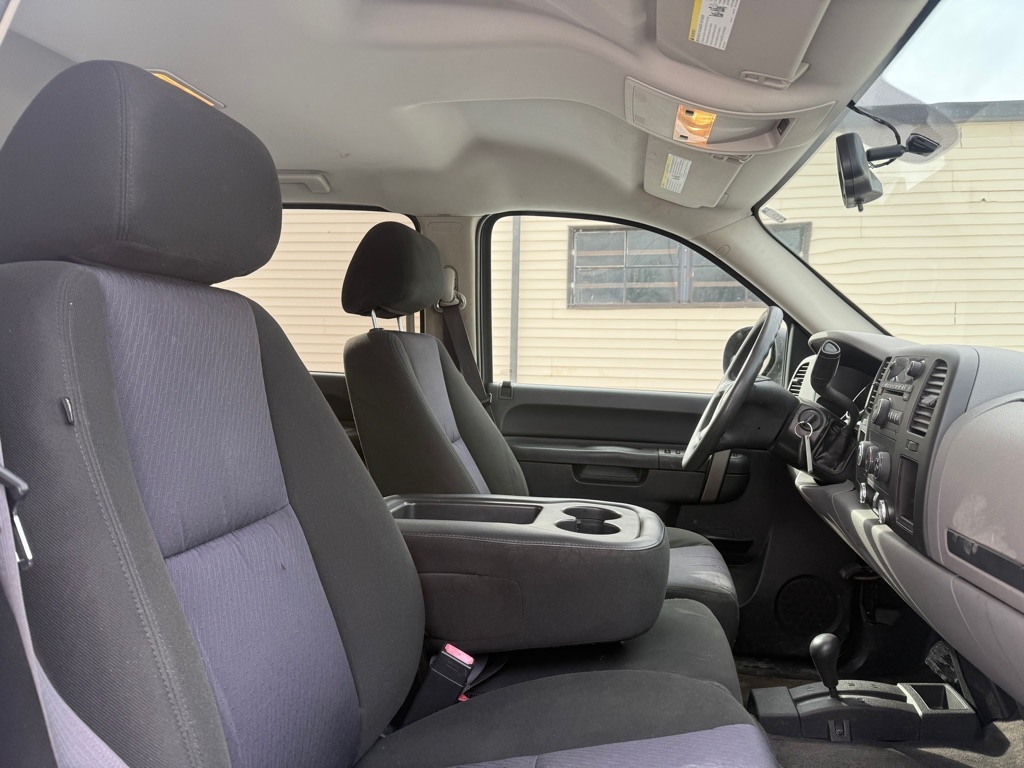 Chevrolet Silverado 1500 LS Crew Cab 4WD 2010