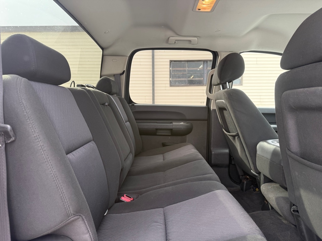 Chevrolet Silverado 1500 LS Crew Cab 4WD 2010