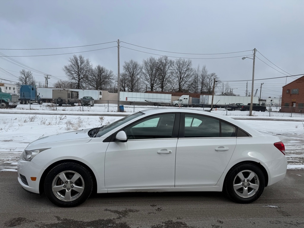 Chevrolet Cruze 1LT 2012