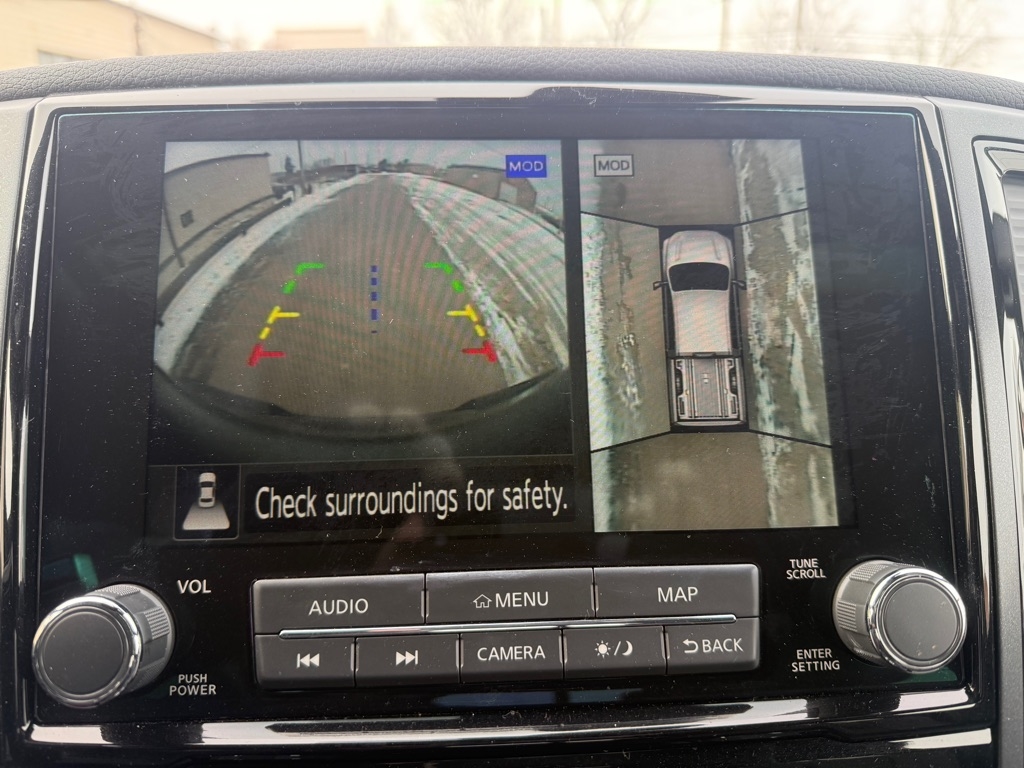 Nissan Titan PRO-4X Crew Cab 4WD 2024