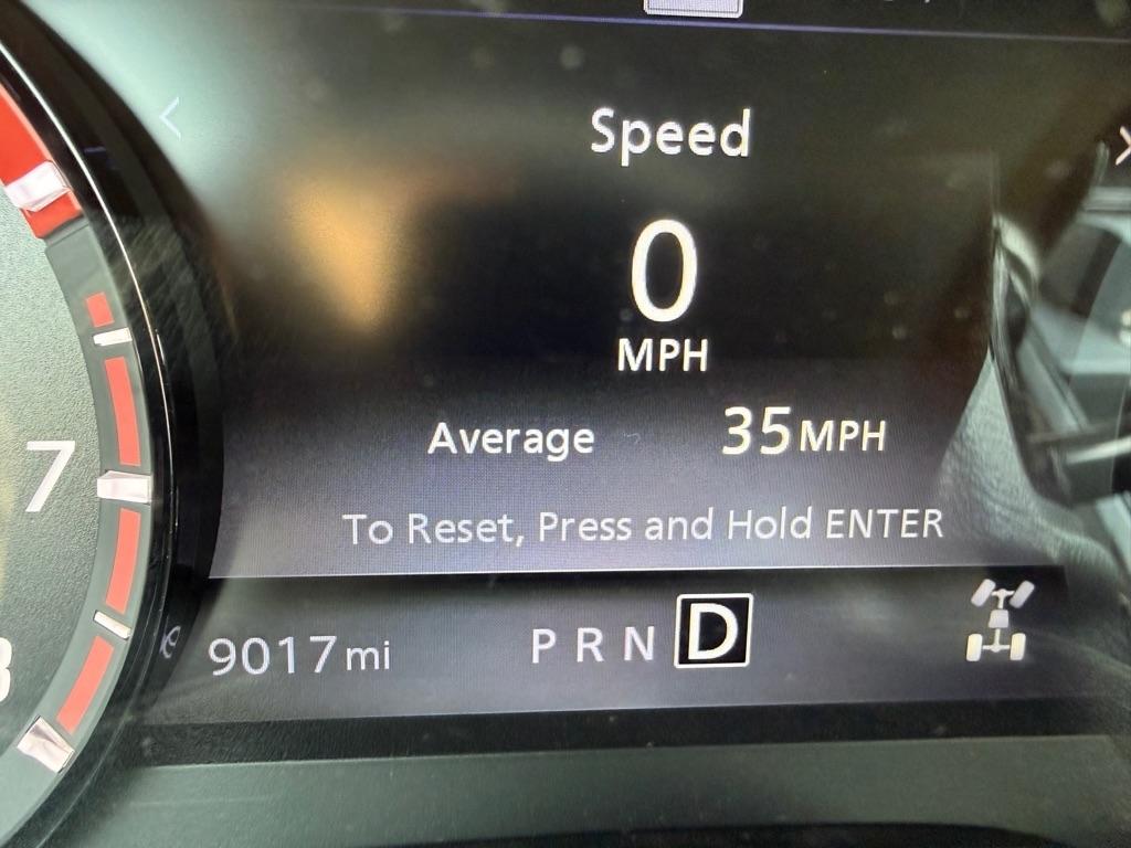 Nissan Titan PRO-4X Crew Cab 4WD 2024