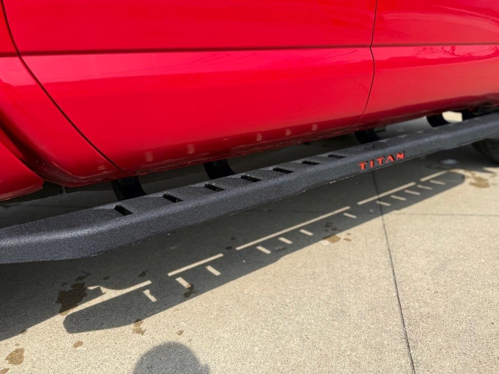 Nissan Titan PRO-4X Crew Cab 4WD 2024