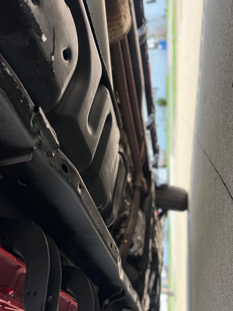 Nissan Titan PRO-4X Crew Cab 4WD 2024