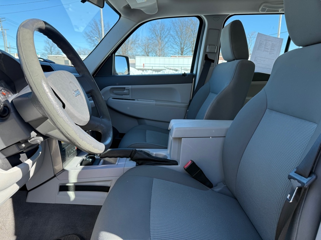 Jeep Liberty Sport 4WD 2008