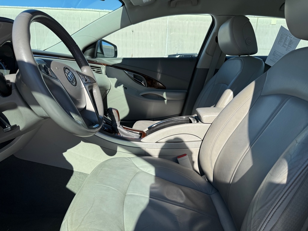 Buick LaCrosse CXL AWD 2011