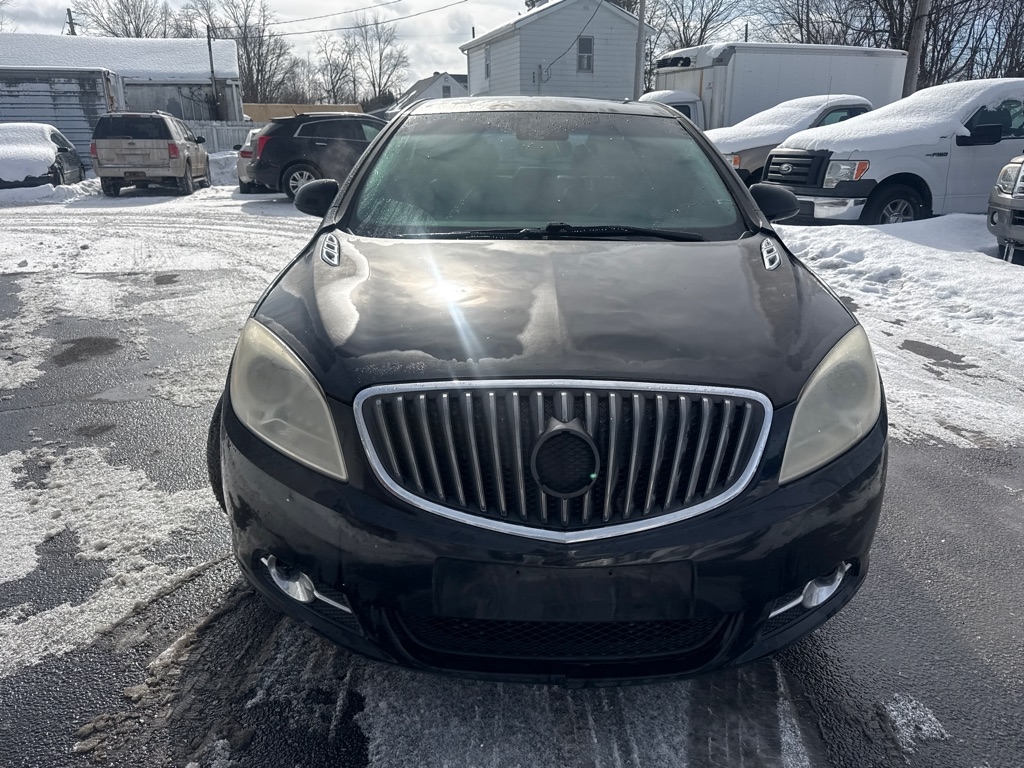 Buick Verano Base 2012