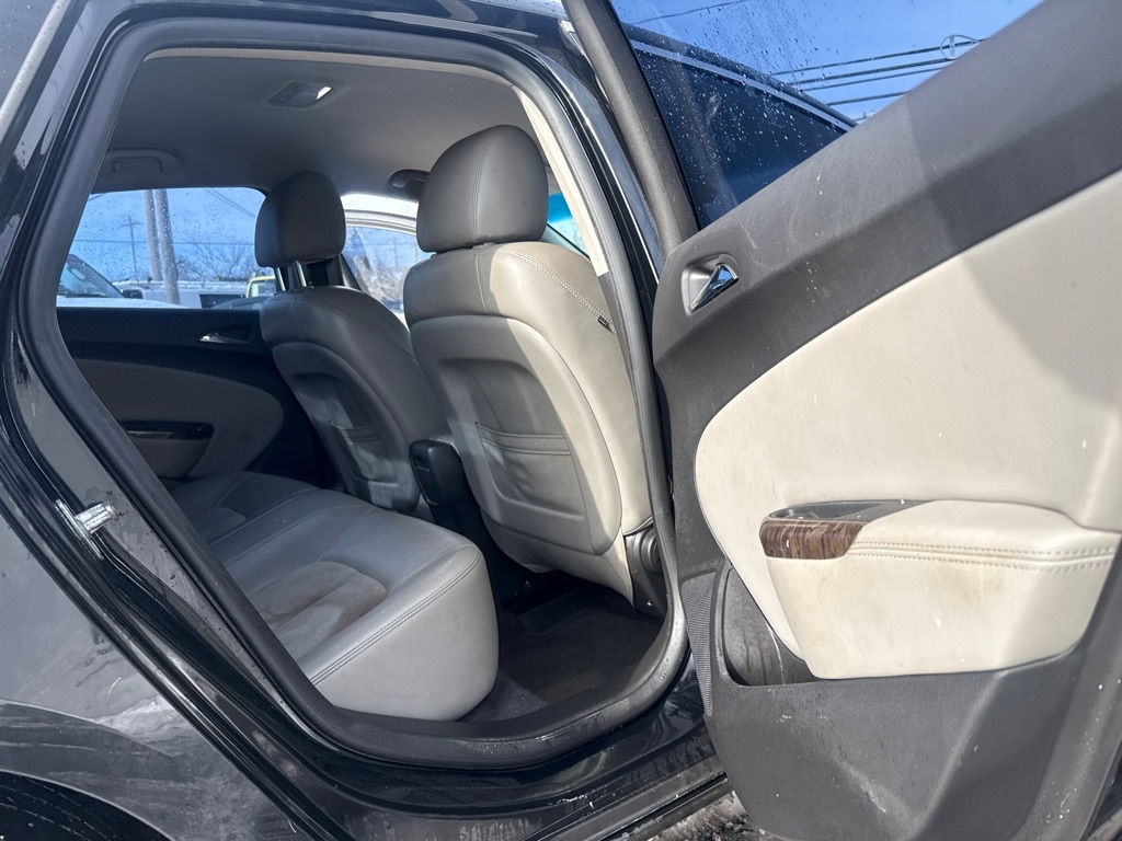 Buick Verano Base 2012