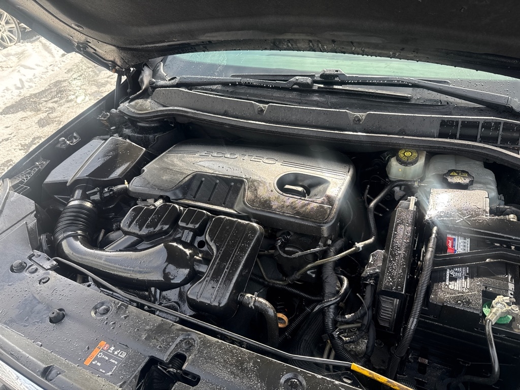 Buick Verano Base 2012